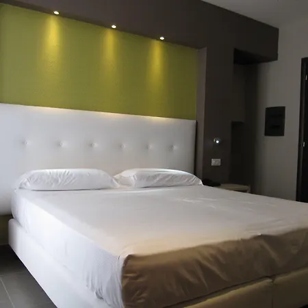 Napolit'amo Medina Hotel 3*